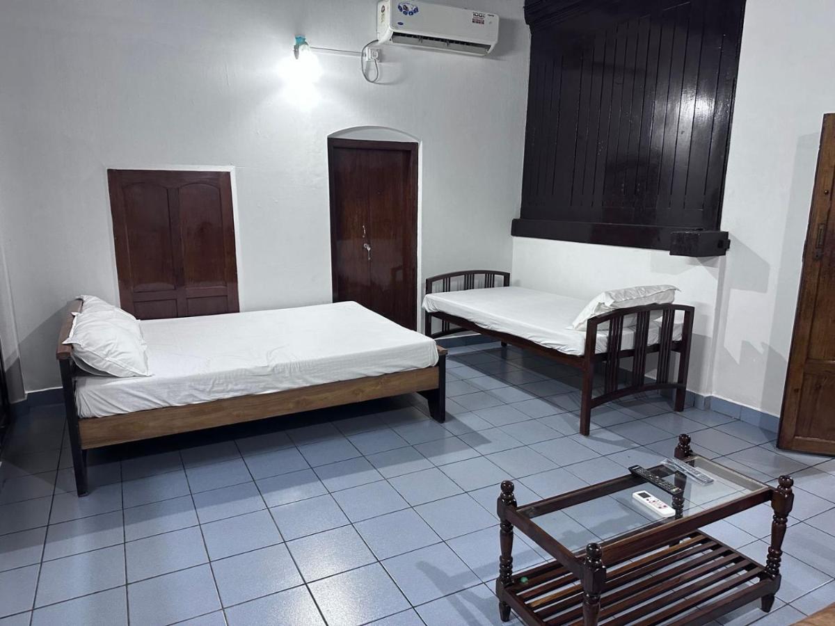 Brookside Heritage Homestay Kumarakom Eksteriør billede