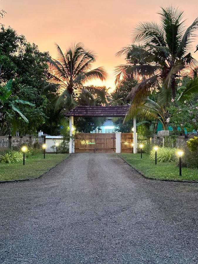 Brookside Heritage Homestay Kumarakom Eksteriør billede