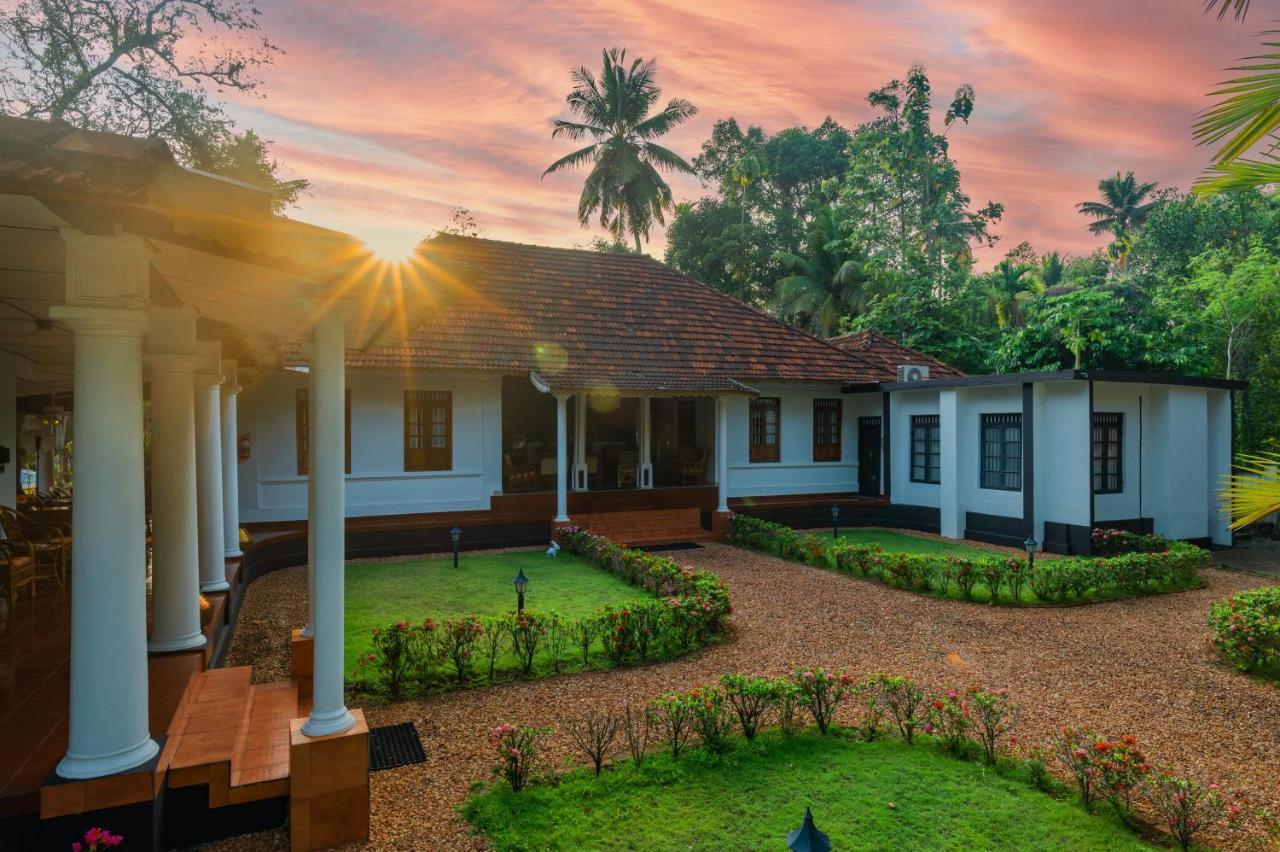 Brookside Heritage Homestay Kumarakom Eksteriør billede