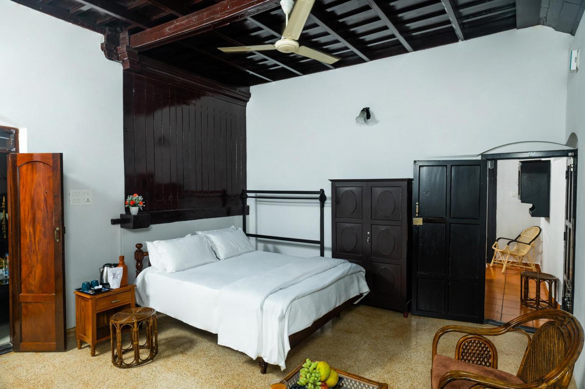 Brookside Heritage Homestay Kumarakom Eksteriør billede