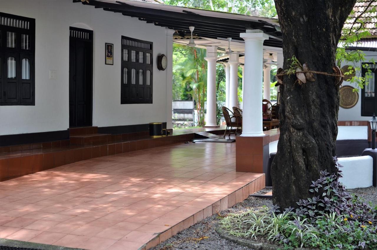 Brookside Heritage Homestay Kumarakom Eksteriør billede